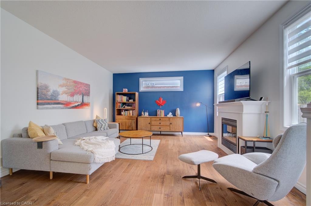 729 Keats Way, Waterloo, ON, N2T 2Y2 - 2