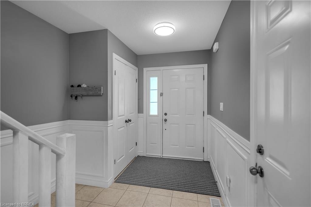 49 Banks Street, Brantford, ON, N3T 0H6 - 4