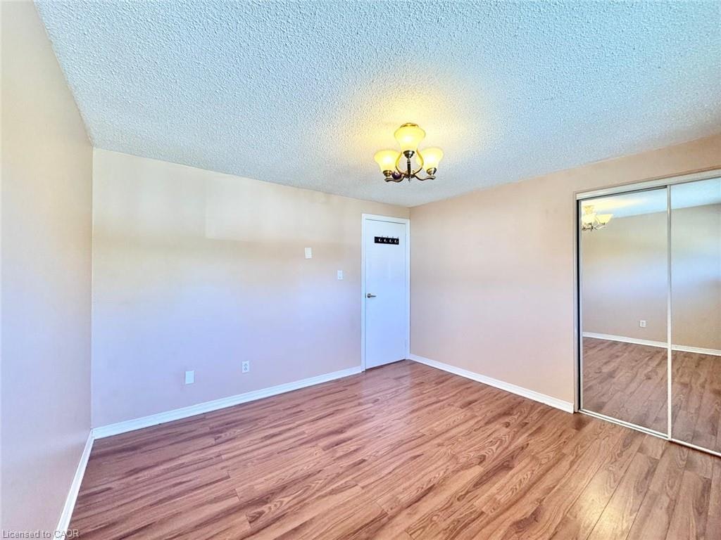 319-327 Montrose Street S, Cambridge, ON, N3H 2J4 - 9