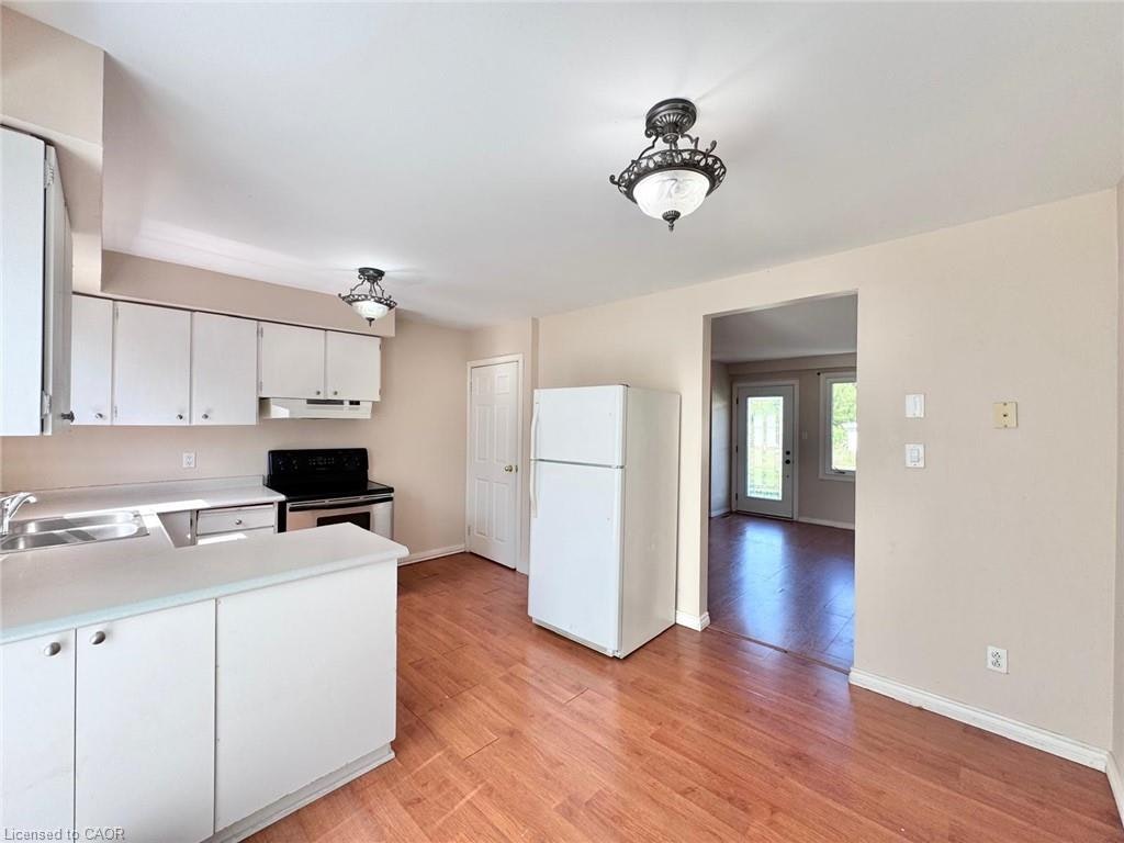 319-327 Montrose Street S, Cambridge, ON, N3H 2J4 - 5