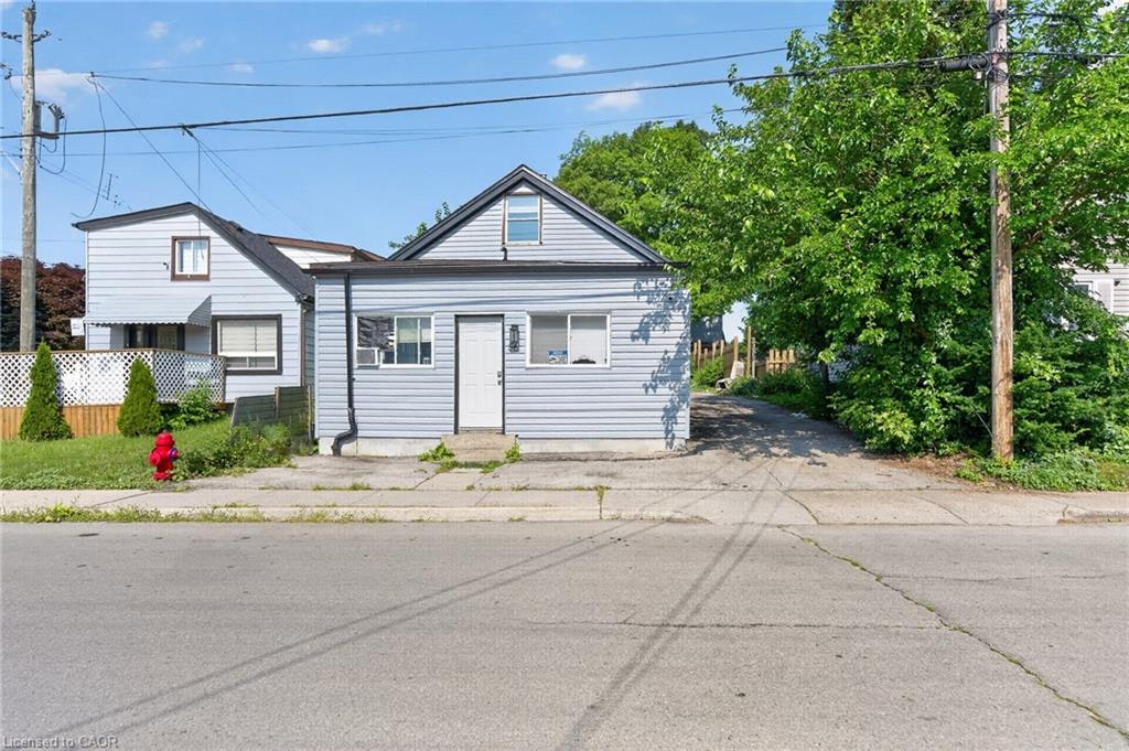 56 East 32nd Street, Hamilton, ON, L8V 3R6