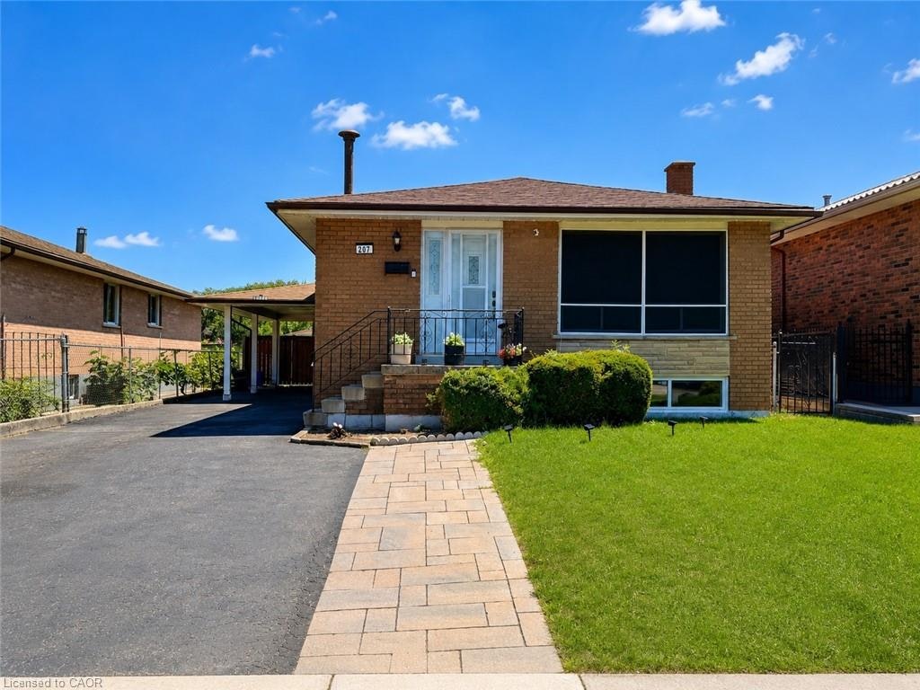 207 Mount Albion Road, Hamilton, ON, L8K 6K1