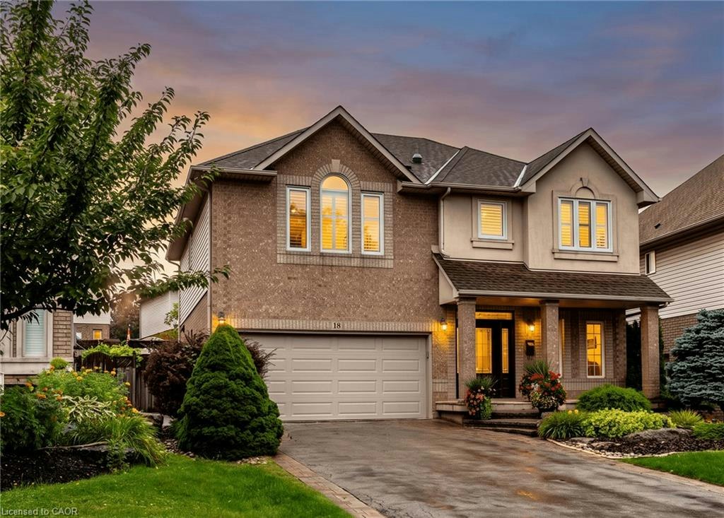 18 Pelham Drive, Hamilton, ON, L9K 1L4