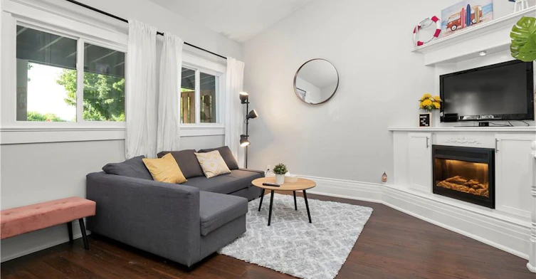 47 Burlington Street W, Hamilton, ON, L8L 1G6 - 2