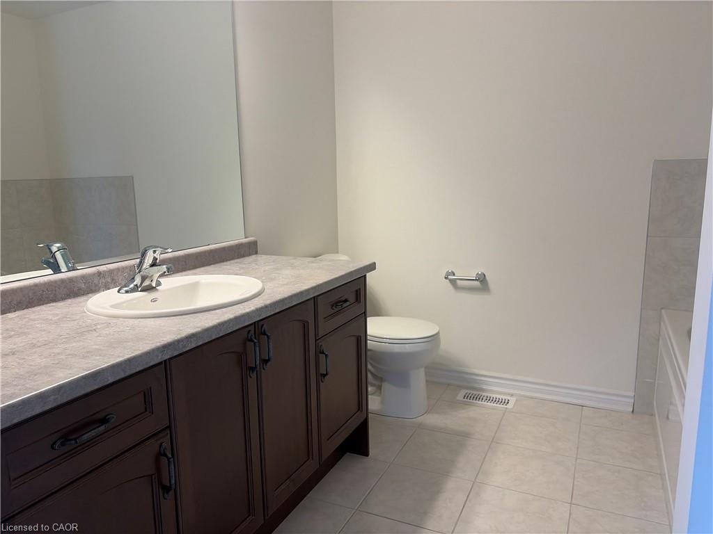 118-305 Garner Road W, Hamilton, ON, L9G 3K9 - 12
