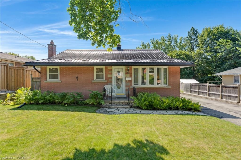 94 Ottawa Crescent, Guelph, ON, N1E 2A9