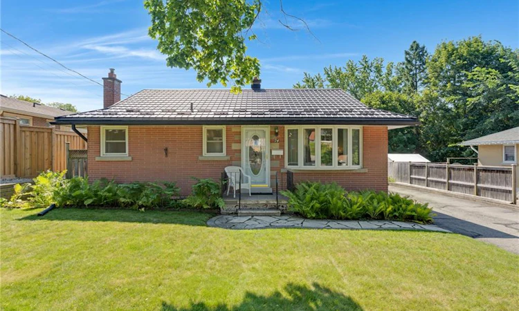 94 Ottawa Crescent