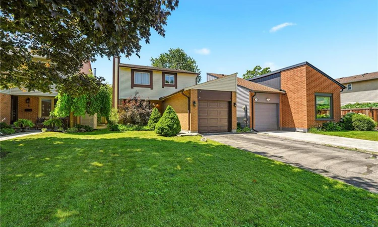4 Eileen Street