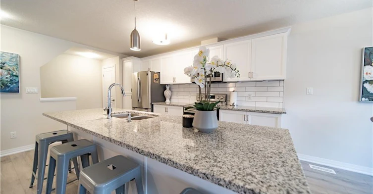 2D-115 South Creek Drive, Kitchener, ON, N2P 0H2 - 4