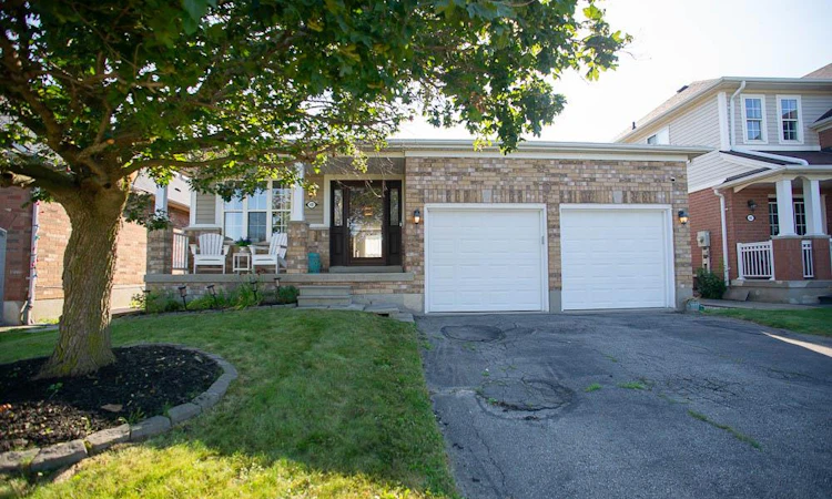 48 Lovell Crescent