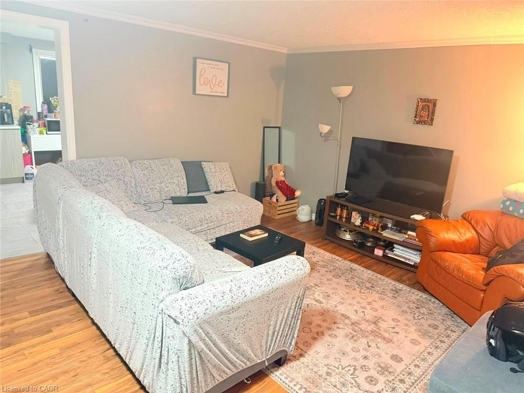 152 Woodside Avenue, Cambridge, ON, N1S 3Y1 - 2