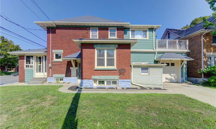 224 Weber Street E