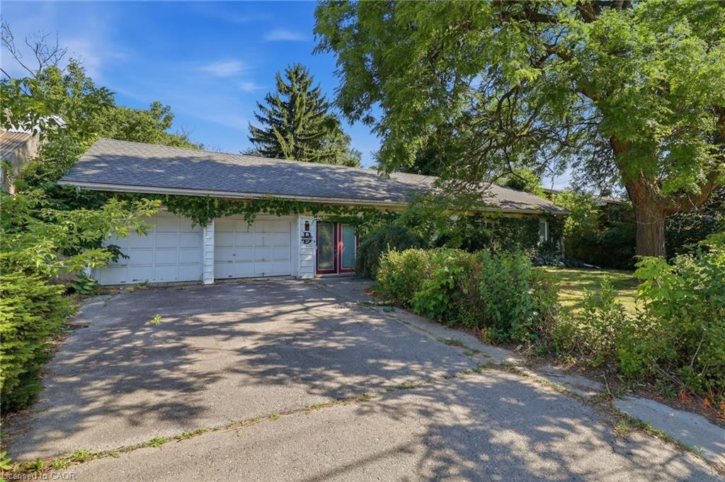 356 Thompson Road, London, ON, N5Z 2Z7