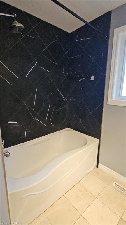 Upper-98 Lynbrook Drive, Hamilton, ON, L9C 2K9 - 4
