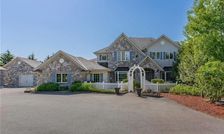 6805 Concession Rd 2