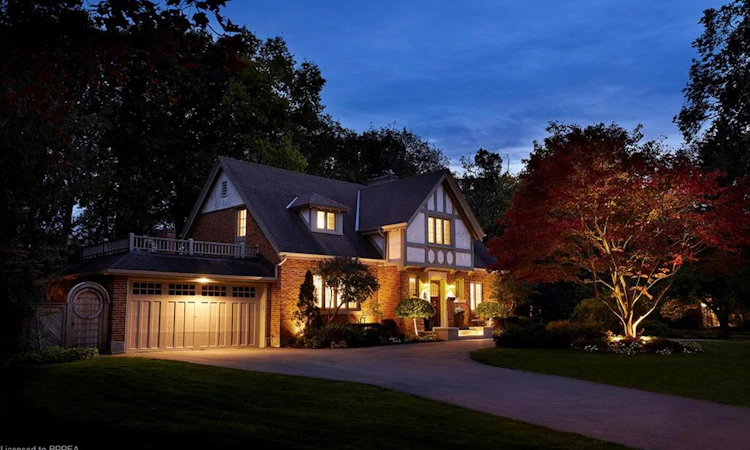 19 Inwood Drive