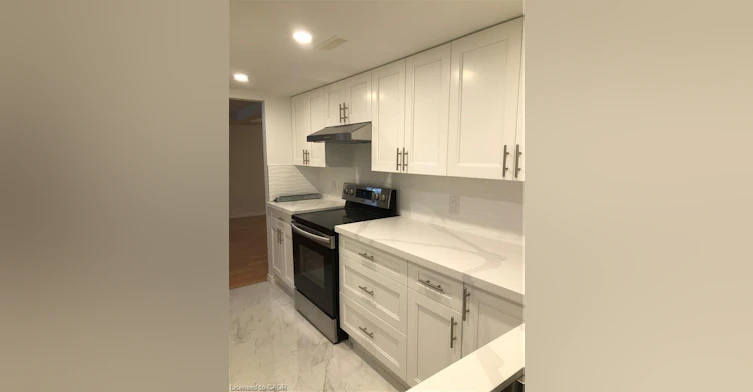 Lower-3 Lancer Court, Hamilton, ON, L9B 2B1 - 2