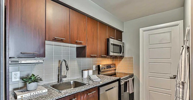 2301-125 Village Green Square, Toronto, ON, M1S 0G3 - 6