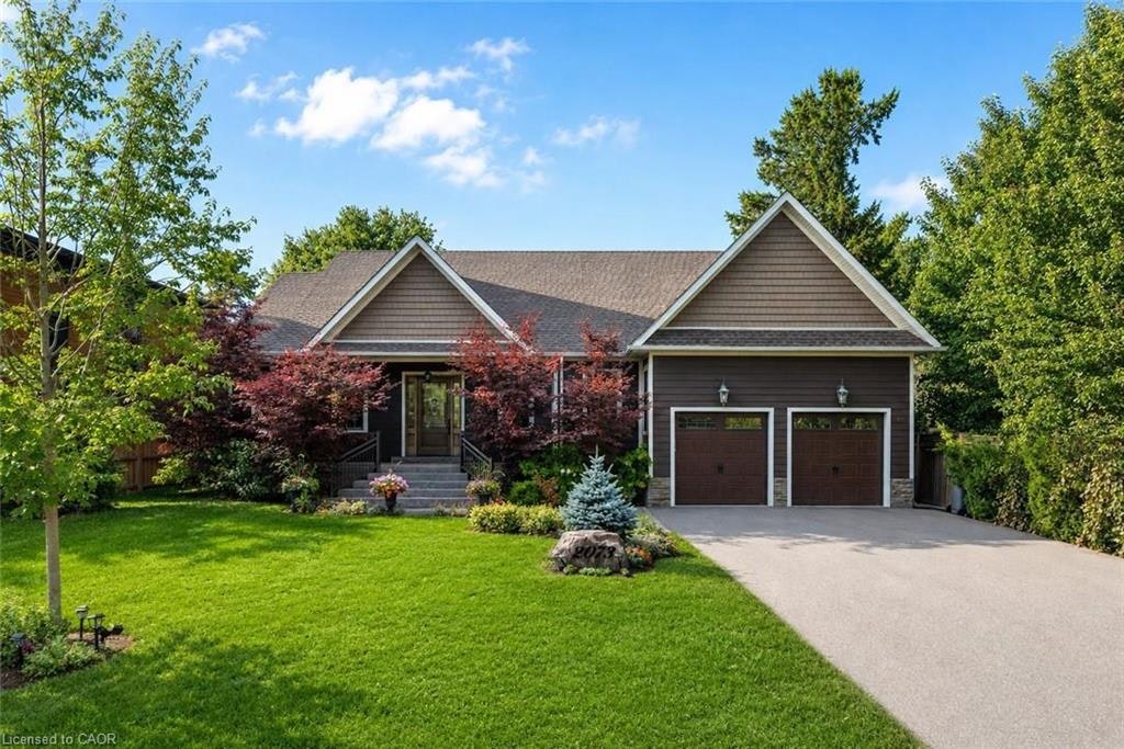 2073 Deramore Drive, Oakville, ON, L6J 2P7