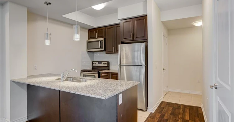 206-2393 Bronte Road, Oakville, ON, L6M 4J2 - 5