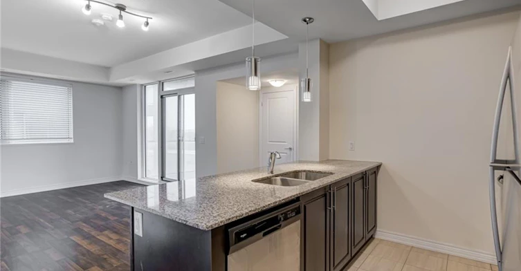 206-2393 Bronte Road, Oakville, ON, L6M 4J2 - 6
