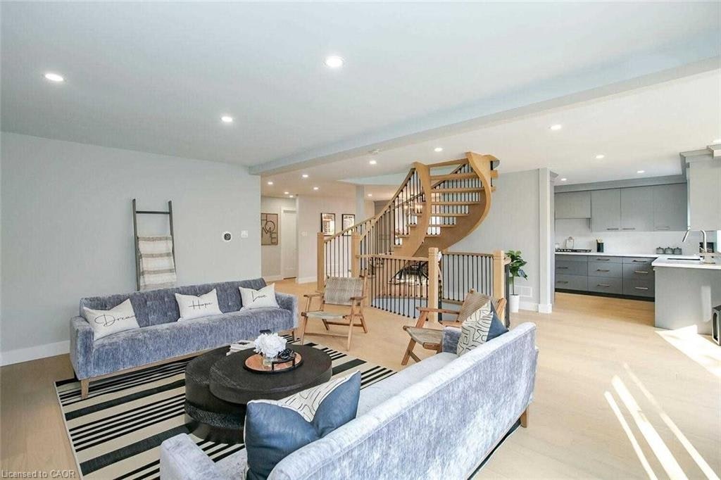 160 River Oaks Boulevard E, Oakville, ON, L6H 5N7 - 12