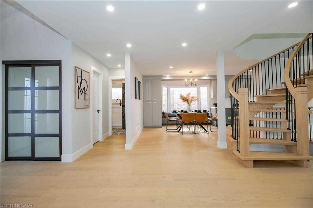 160 River Oaks Boulevard E, Oakville, ON, L6H 5N7 - 10