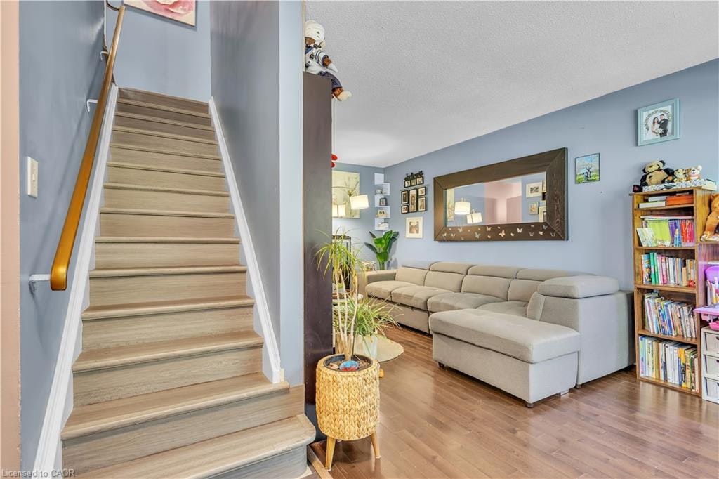 7-375 Pioneer Drive, Kitchener, ON, N2P 1L8