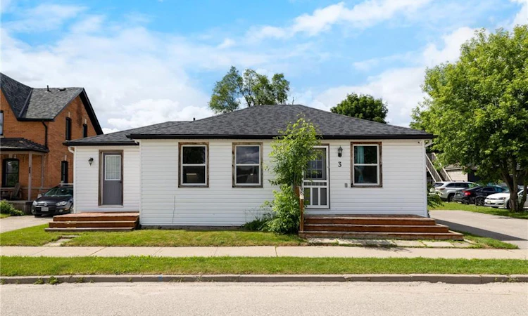 3 Church Boulevard