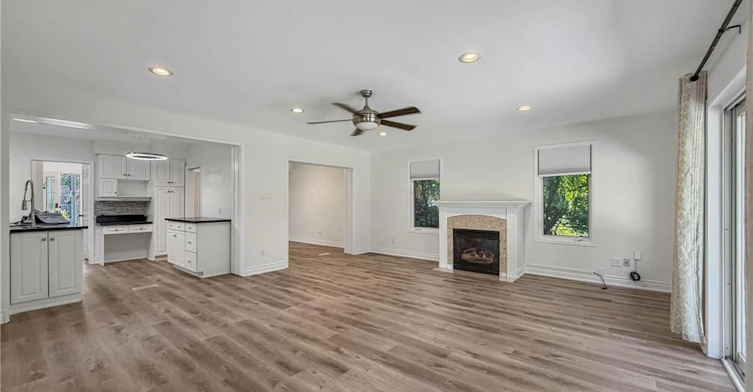 UPPER-2130 Greenhurst Avenue, Mississauga, ON, L4X 1J6 - 10