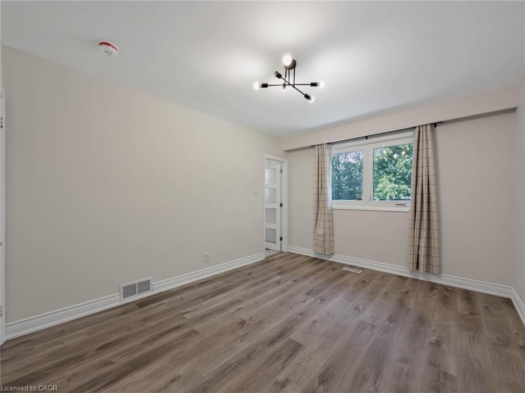 UPPER-2130 Greenhurst Avenue, Mississauga, ON, L4X 1J6 - 13
