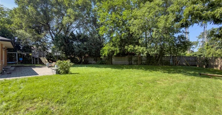 UPPER-2130 Greenhurst Avenue, Mississauga, ON, L4X 1J6 - 4