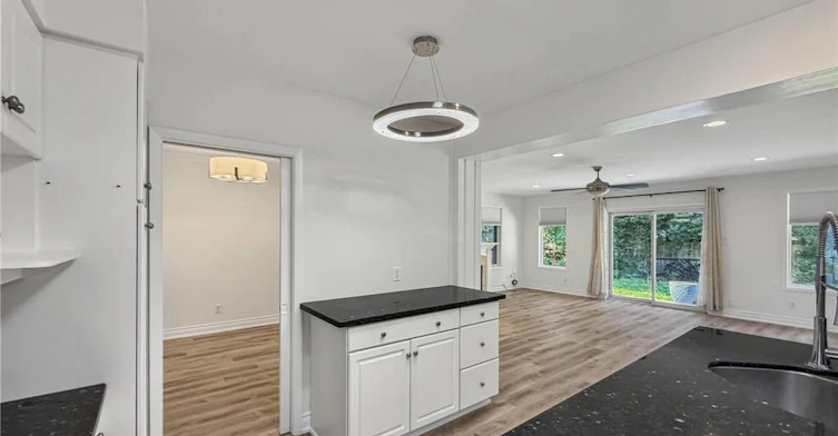 UPPER-2130 Greenhurst Avenue, Mississauga, ON, L4X 1J6 - 11