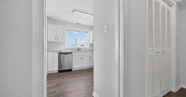 6-2485 Industrial Street, Burlington, ON, L7P 1A2 - 7