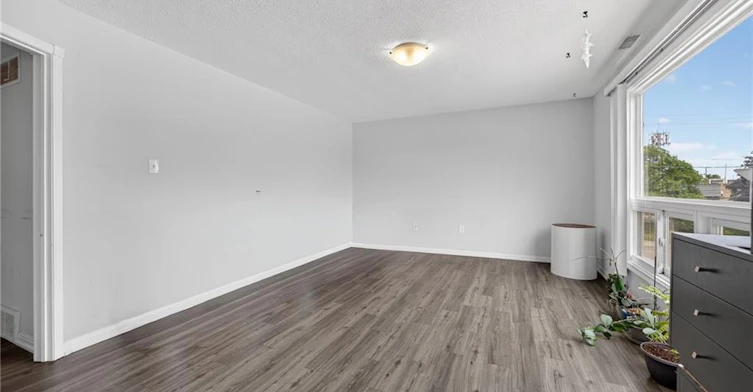 6-2485 Industrial Street, Burlington, ON, L7P 1A2 - 14