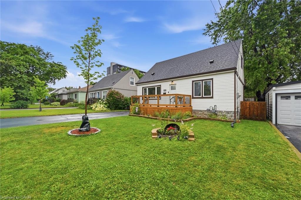 450 East 42nd Street, Hamilton, ON, L8T 3B3