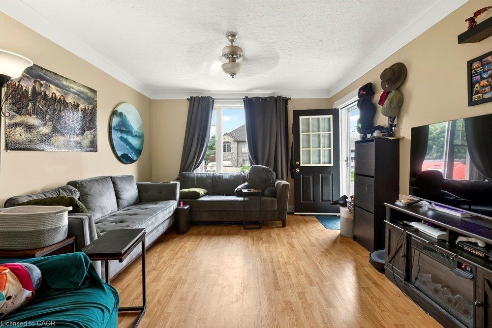 Front Unit-66 Queen Street S, Thorold, ON, L2V 3N5 - 2