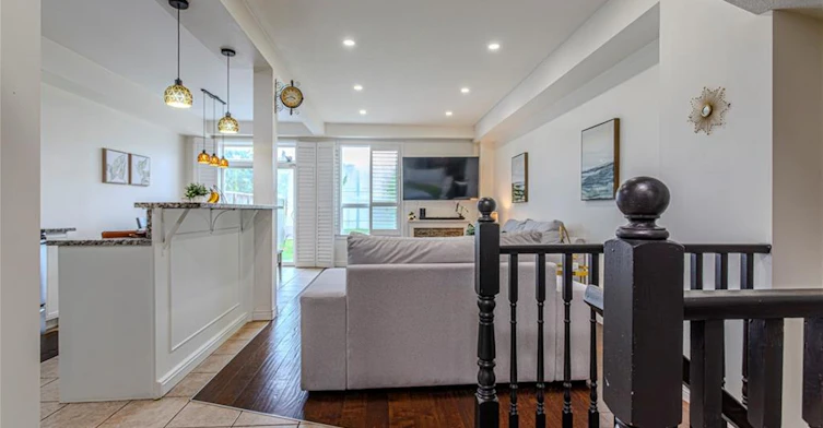 49 Marina Point Crescent N, Hamilton, ON, L8E 0E4 - 6