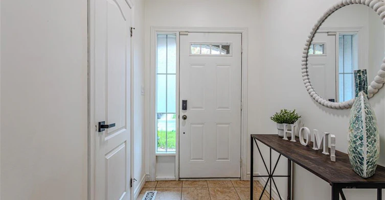 49 Marina Point Crescent N, Hamilton, ON, L8E 0E4 - 4