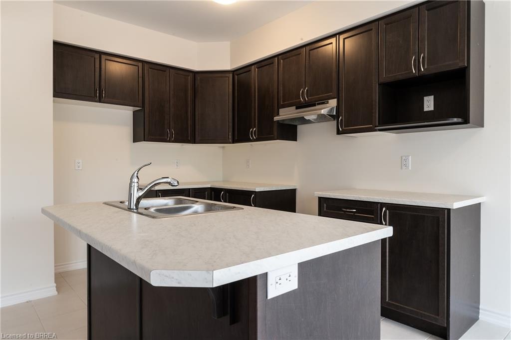 33 Dennis Avenue, Brantford, ON, N3V 0B9 - 9