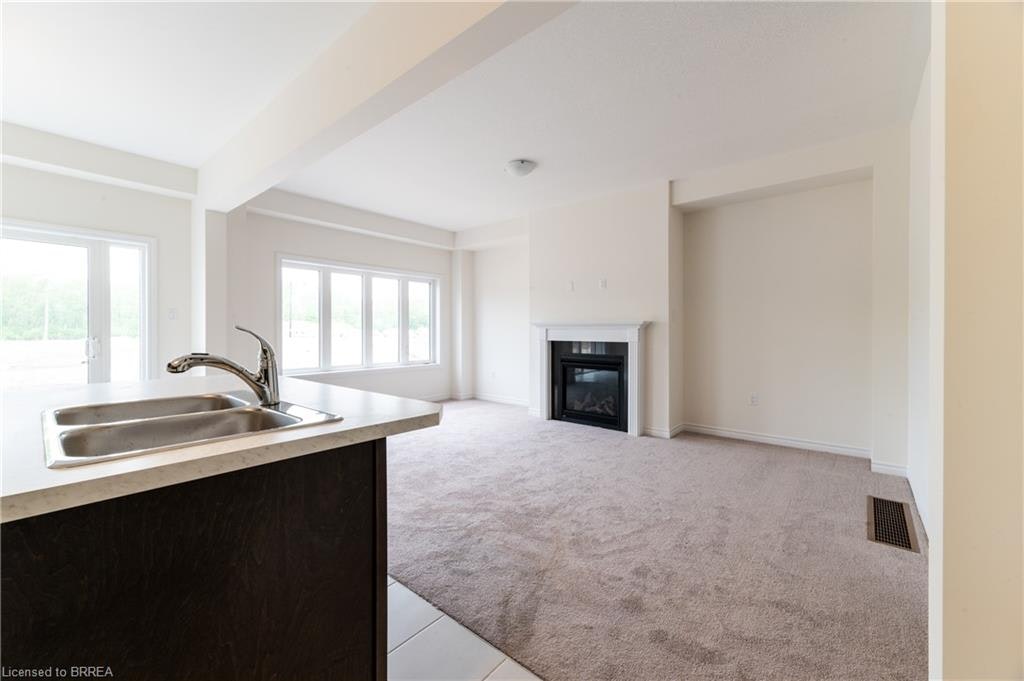 33 Dennis Avenue, Brantford, ON, N3V 0B9 - 8