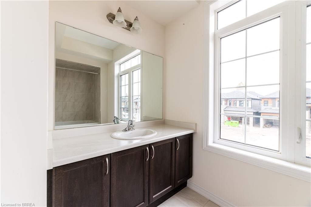 33 Dennis Avenue, Brantford, ON, N3V 0B9 - 24