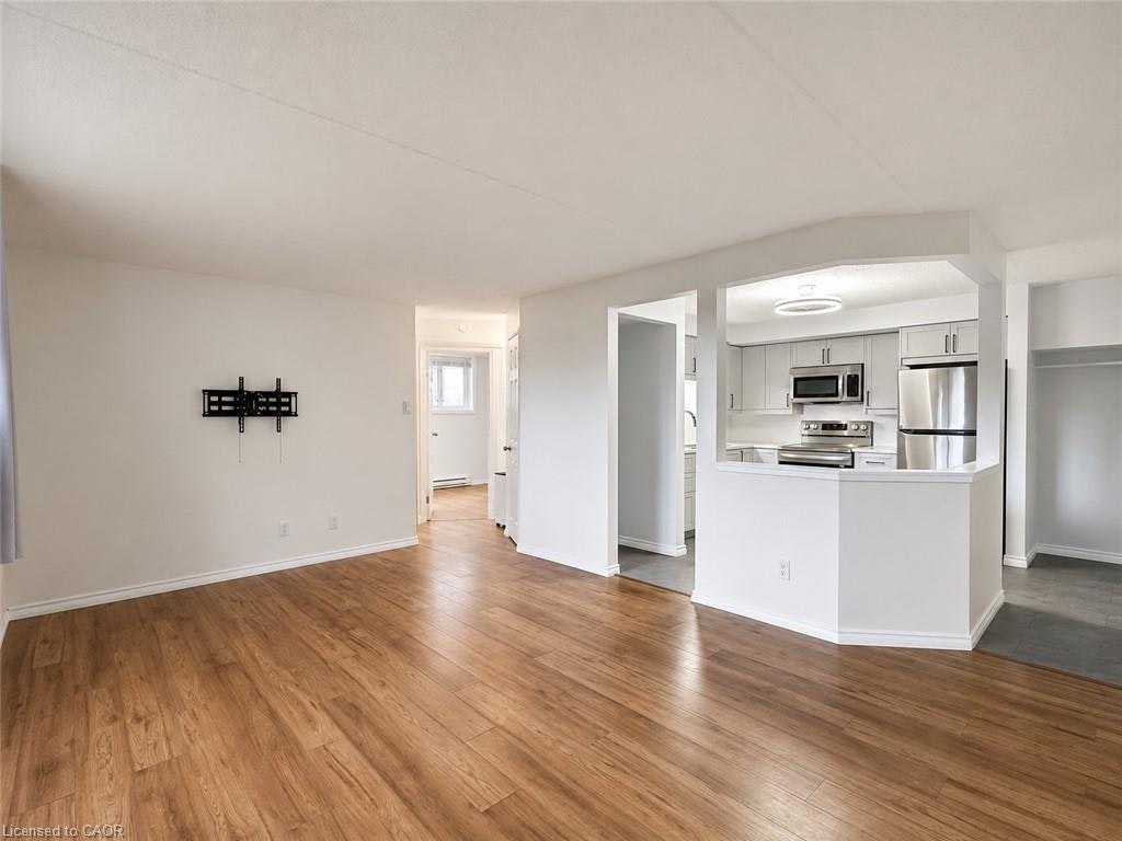 402-266 Overlea Drive, Kitchener, ON, N2M 5N2 - 6