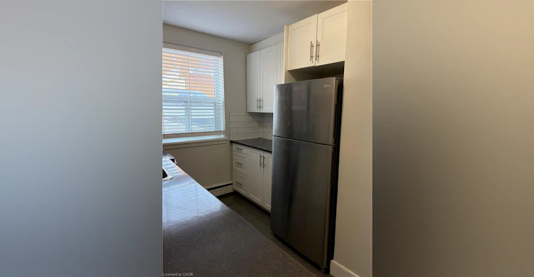 3-2 Grant Boulevard, Hamilton, ON, L9H 4N9 - 3