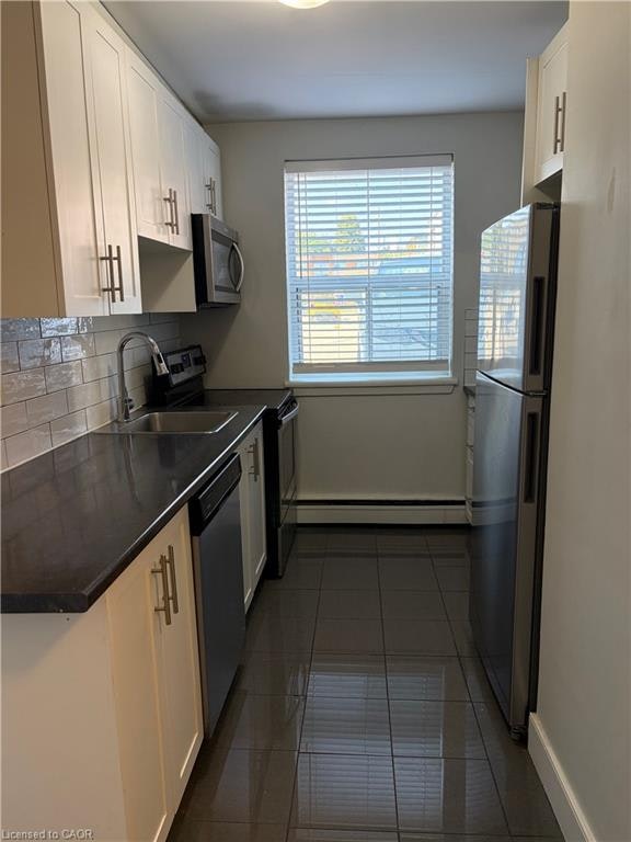 3-2 Grant Boulevard, Hamilton, ON, L9H 4N9 - 2