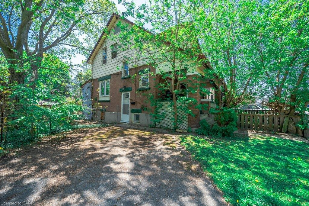 3 Glasgow Street, Kitchener, ON, N2G 2G5