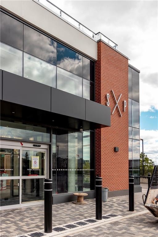 2114-25 Wellington Street S, Kitchener, ON, N2G 0G5 - 3