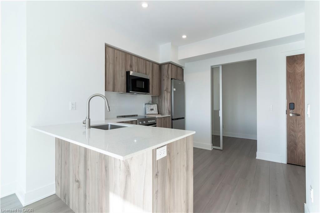 2114-25 Wellington Street S, Kitchener, ON, N2G 0G5 - 14