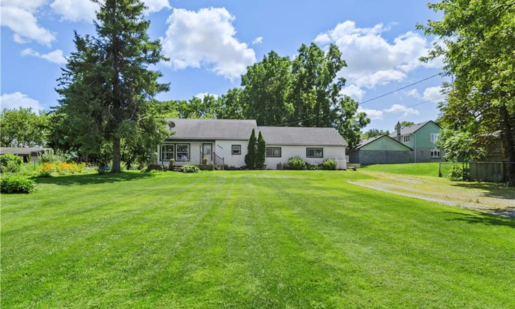 494 Concession 14 Walpole