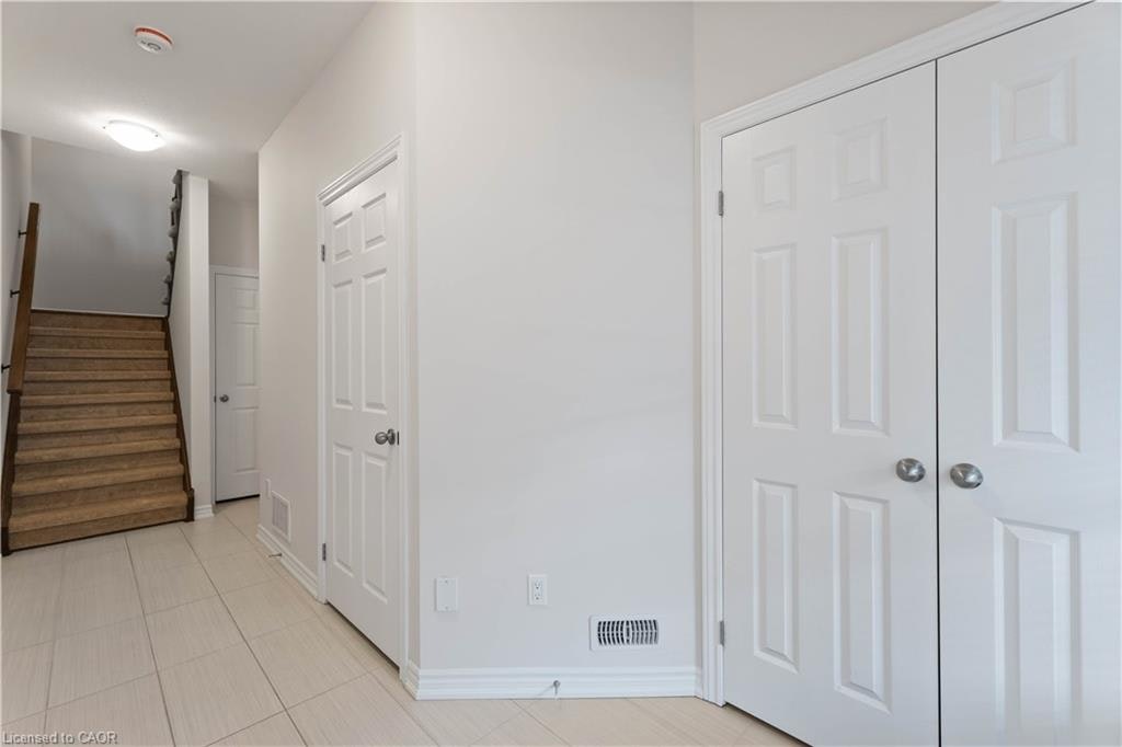 27-219 Dundas Street E, Hamilton, ON, L0R 2C9 - 5